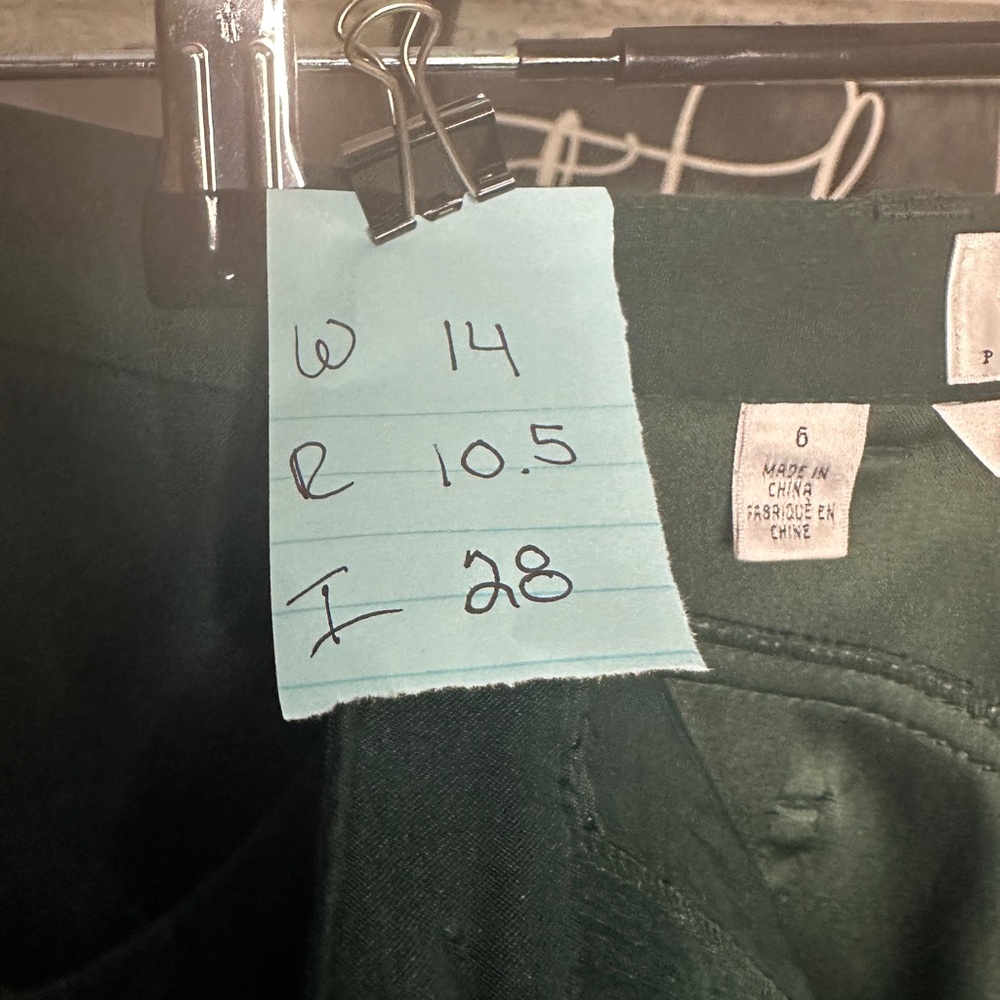 Talbots Crushed Corduroy straight leg pants. Size: 6 - Picture 12 of 12
